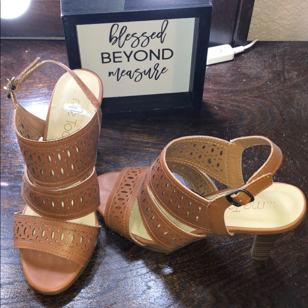 Sandal heels